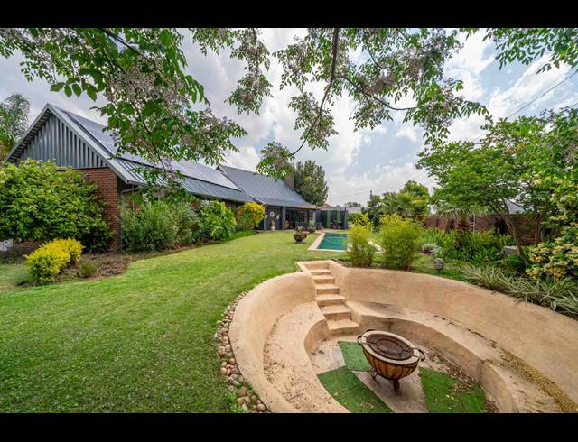 4 BEDROOM HOUSE FOR SALE IN PARKDENE